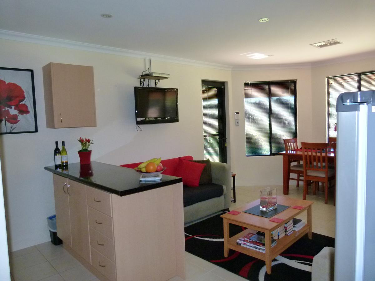 Seatrees Accommodation Яншеп Екстериор снимка